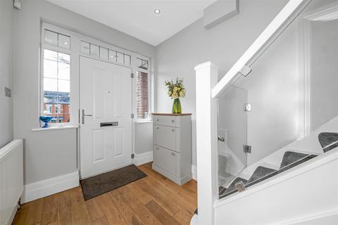 54 Farnaby Road, Bromley, BR1 4BJ