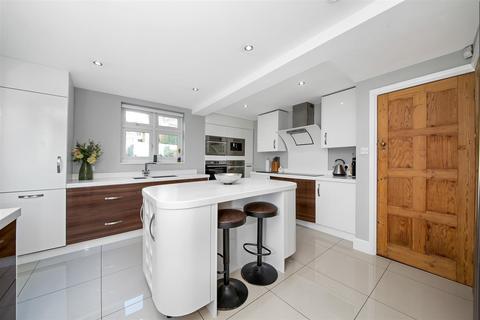 54 Farnaby Road, Bromley, BR1 4BJ