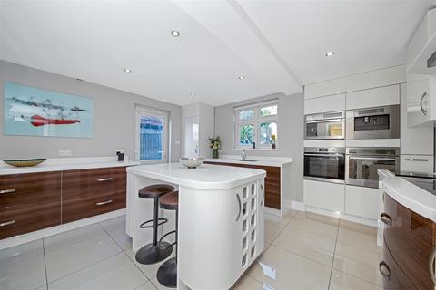 54 Farnaby Road, Bromley, BR1 4BJ