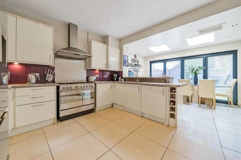20 Southdown Road, Carshalton, SM5 4LT