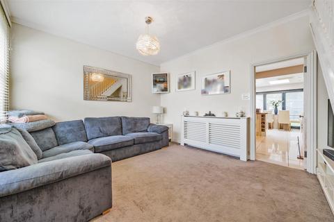 20 Southdown Road, Carshalton, SM5 4LT