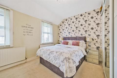 20 Southdown Road, Carshalton, SM5 4LT