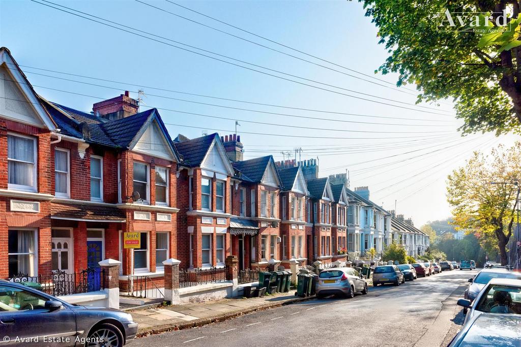 Dyke Road Drive, Brighton BN1 2 bed apartment £350,000