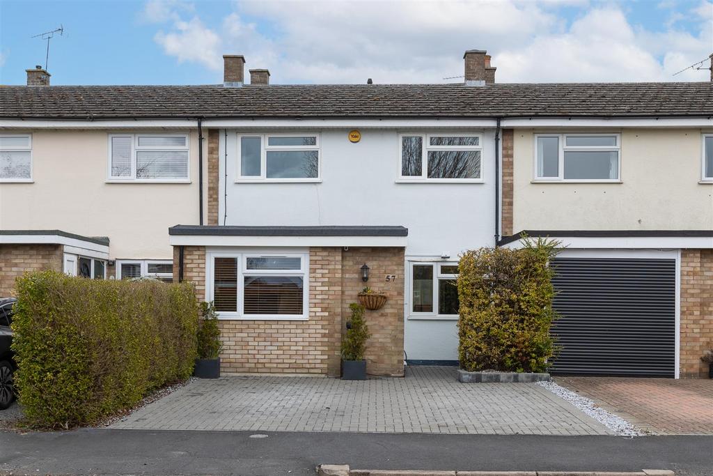 Silver Birch Avenue, Stotfold, Herts... 3 bed terraced house £385,000
