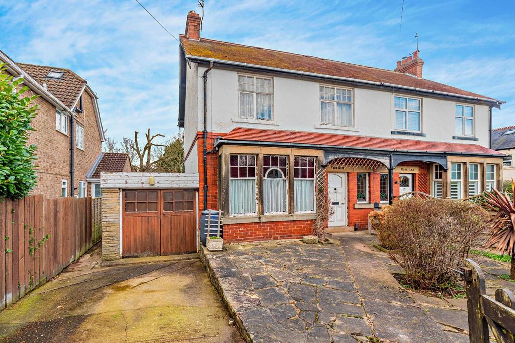 Fernside, Forest Moor Road... 3 bed semidetached house £300,000