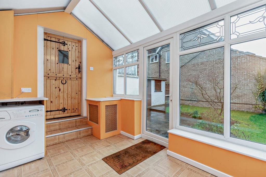 8545052-interior02-800.jpg