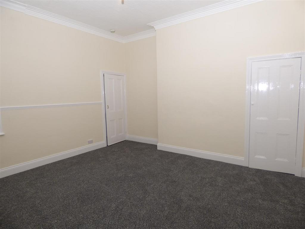 Cleveland Avenue, North Shields 2 bed apartment £625 pcm (£144 pw)