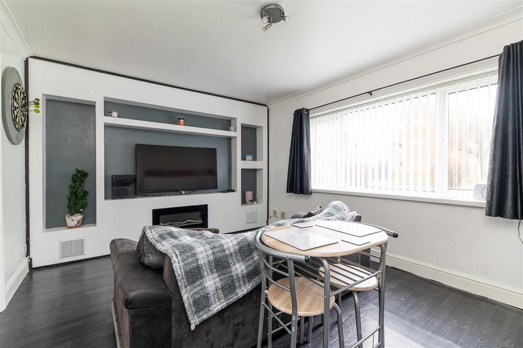 Avalon Drive, South West Denton... 2 bed flat £80,000