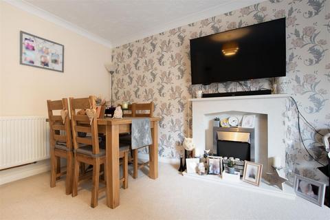 28 Butterfields, Wellingborough, NN8 2PZ