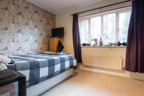 28 Butterfields, Wellingborough, NN8 2PZ