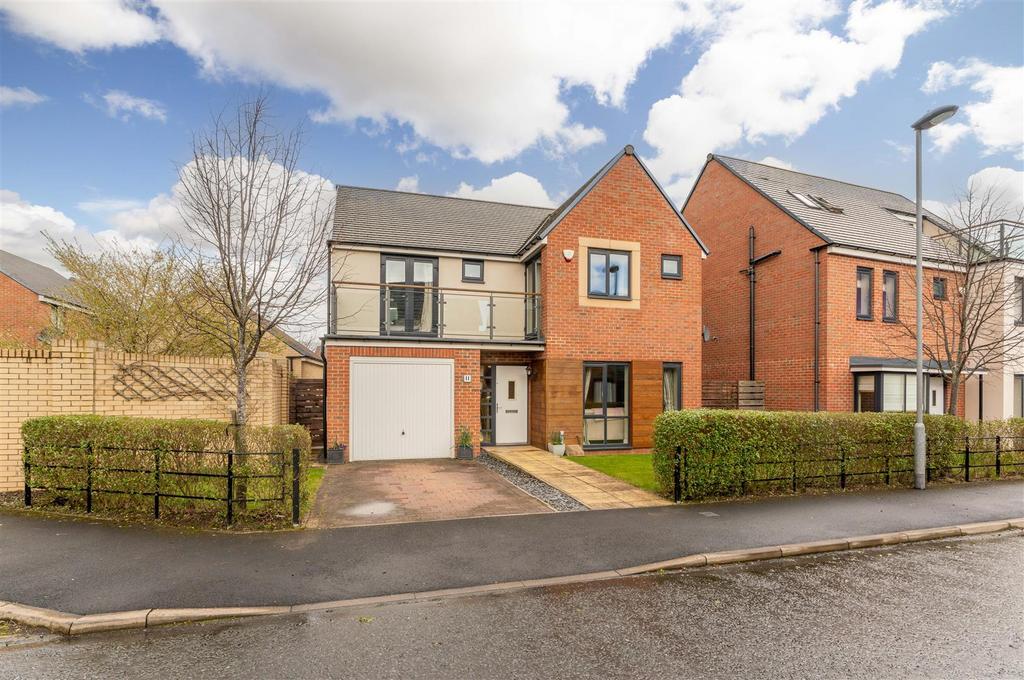 Newstead Road, Great Park, Newcastle Upon Tyne 4 bed detached house for