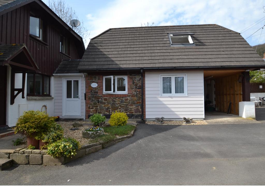 Weare Giffard, Bideford, Devon, EX39 1 bed bungalow £595 pcm (£137 pw)