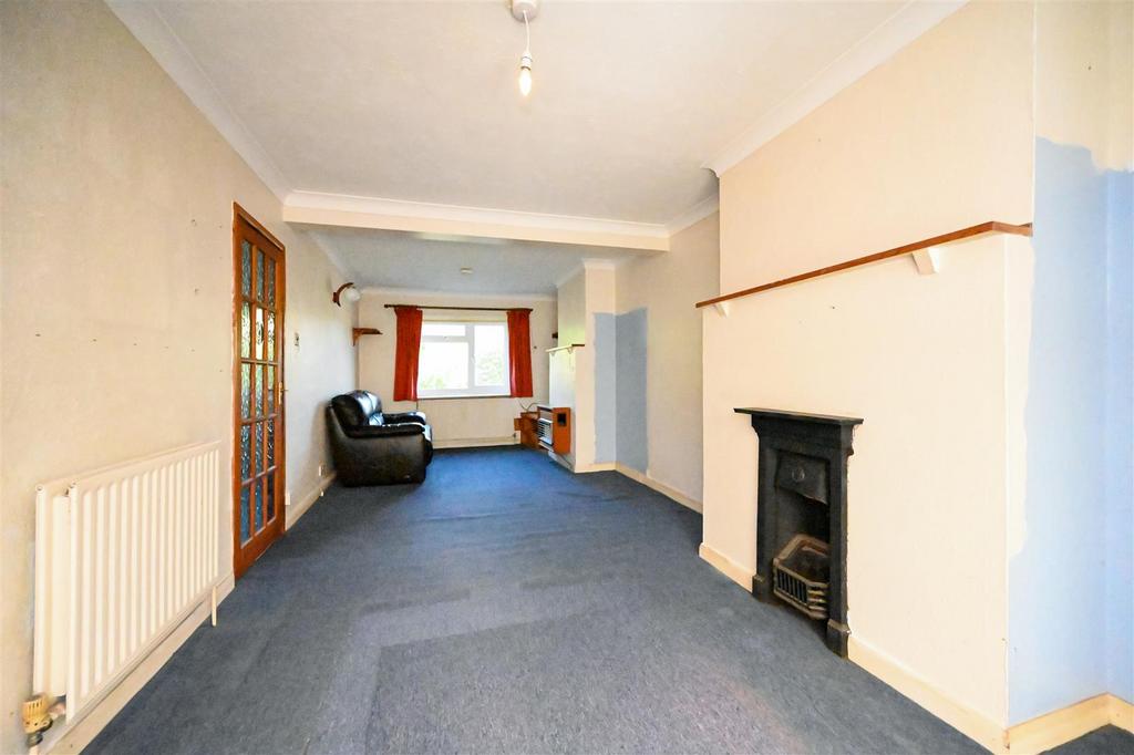 Flansham Lane, Felpham 5 bed semidetached house for sale £385,000