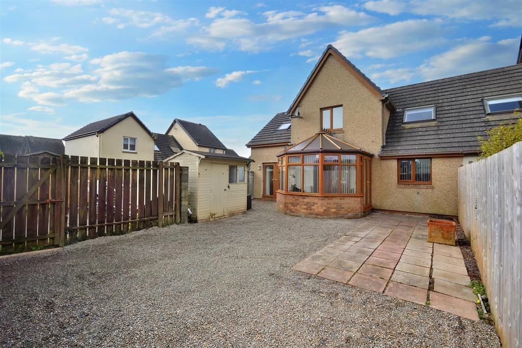 Neyland 3 bed semidetached house for sale £220,000