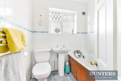 70 Dunster Avenue, Morden, SM4 4LE