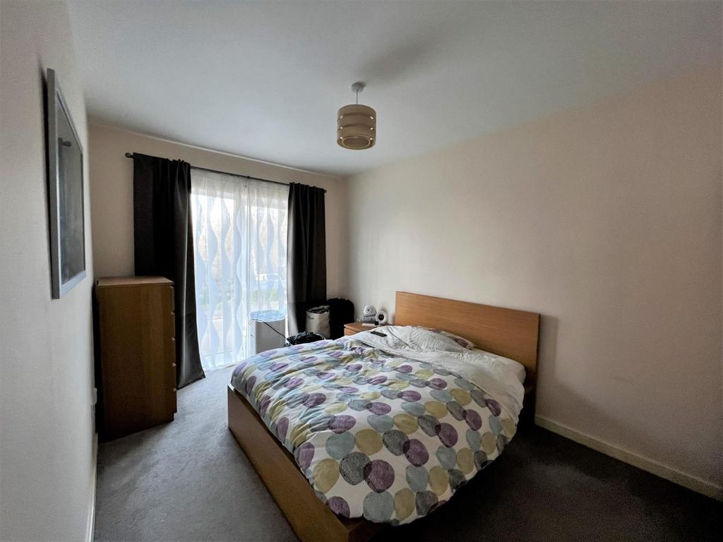 6. Bedroom .jpg