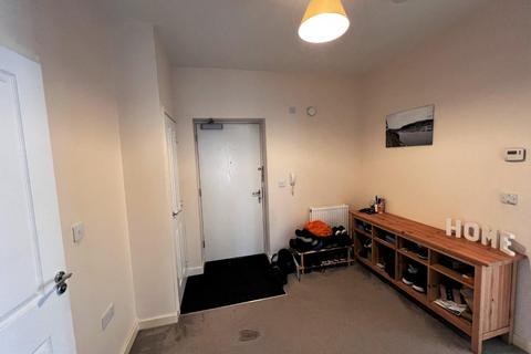 2 Beeches Drive, Sheffield, S2 3BF