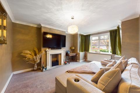 211 Queensgate, Bridlington, YO16 6QU