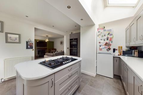 211 Queensgate, Bridlington, YO16 6QU