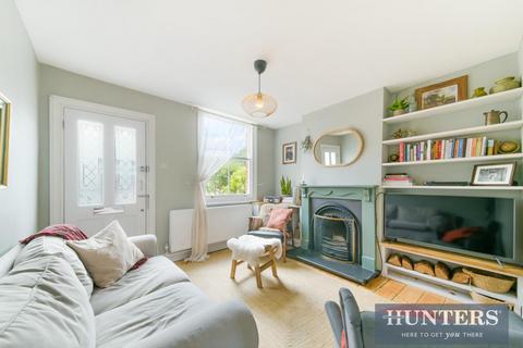 6, Ernest Cottages Kingston Road, Epsom, KT17 2DS