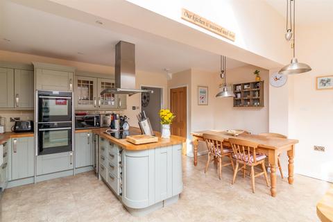 13 Asher Lane, Ruddington, Nottingham, NG11 6HS