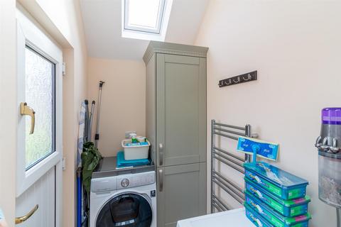 13 Asher Lane, Ruddington, Nottingham, NG11 6HS