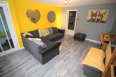 16 Canmore Crescent, Greenock, PA16 7LX