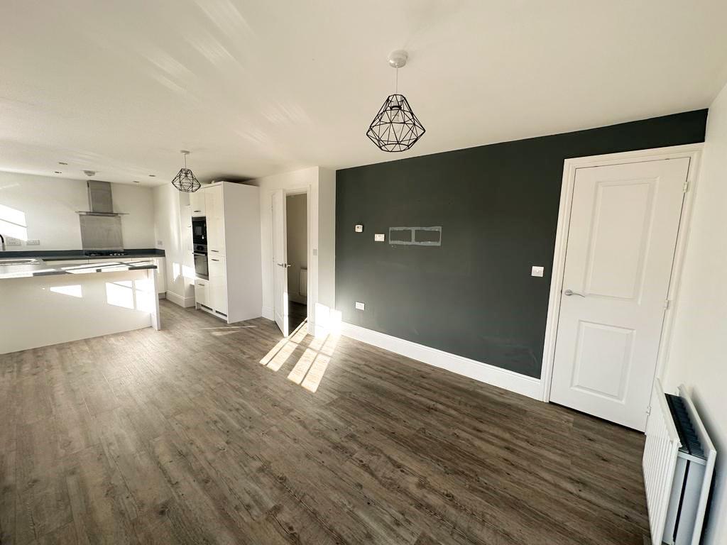 Willow Avenue, Steeton 2 bed apartment £695 pcm (£160 pw)