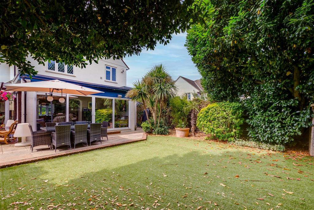 Staveley Road, W4 - FOR SALE