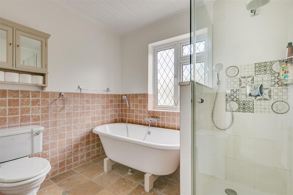 Staveley Road, W4 - FOR SALE