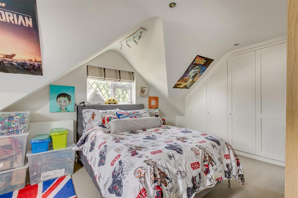 Staveley Road, W4 - FOR SALE