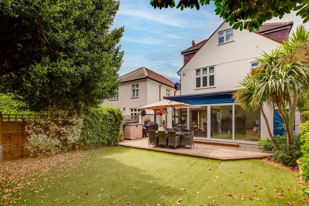 Staveley Road, W4 - FOR SALE
