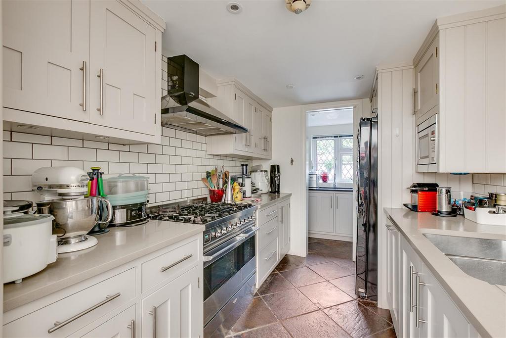 Staveley Road, W4 - FOR SALE