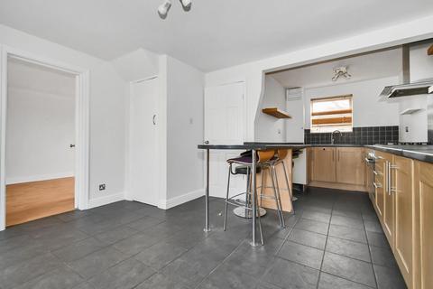 11 Howson Close, Guiseley, Leeds, LS20 9JW