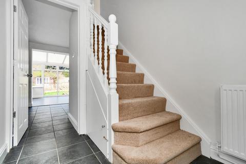 11 Howson Close, Guiseley, Leeds, LS20 9JW