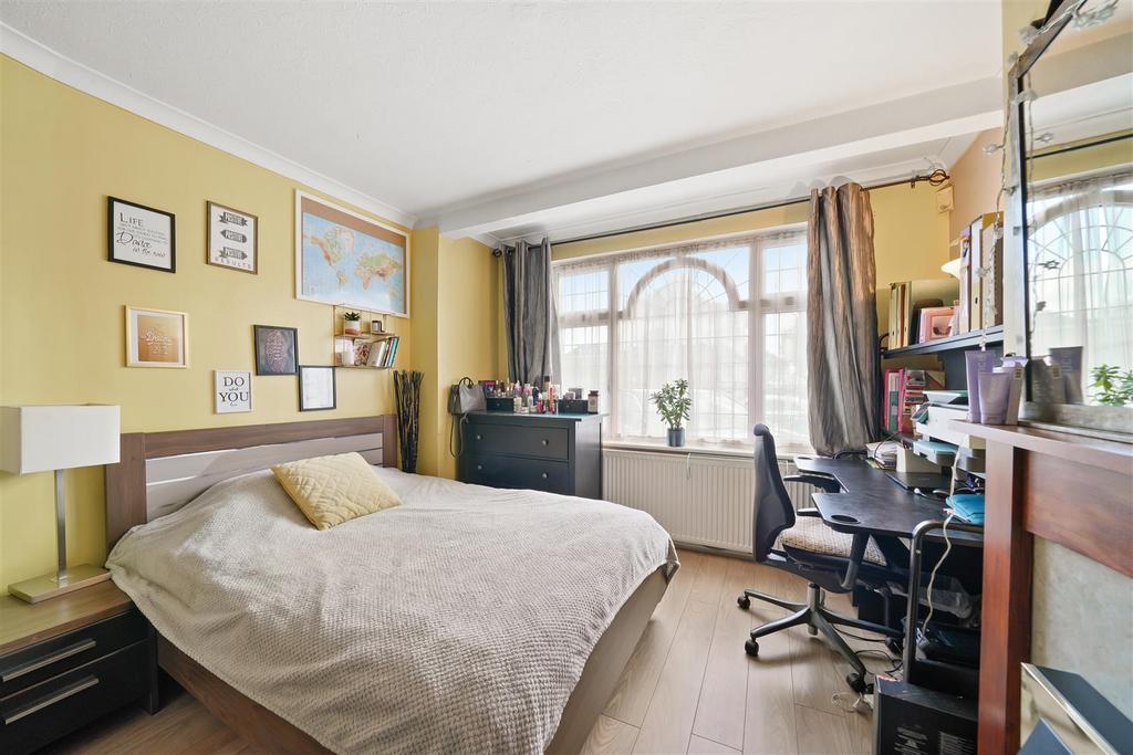 63 Danemead Grove Northolt, Ealing - ror YC6 Gn8lrp5