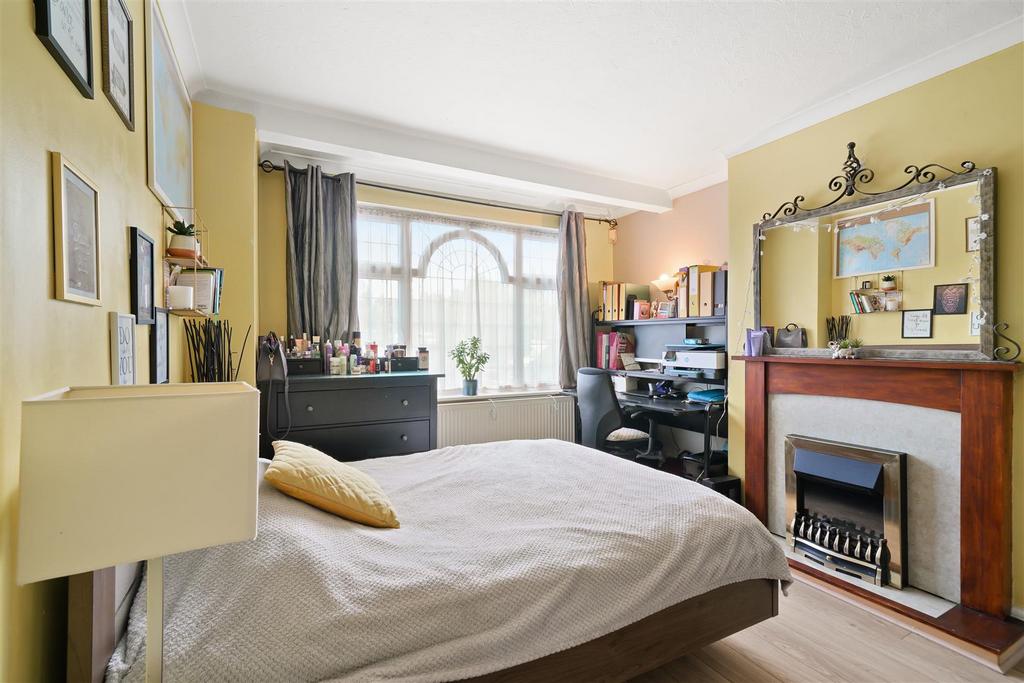 63 Danemead Grove Northolt, Ealing - WLXuik YPMl WMe