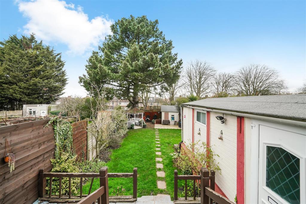 63 Danemead Grove Northolt, Ealing - Kvo HWt18 VVxkf
