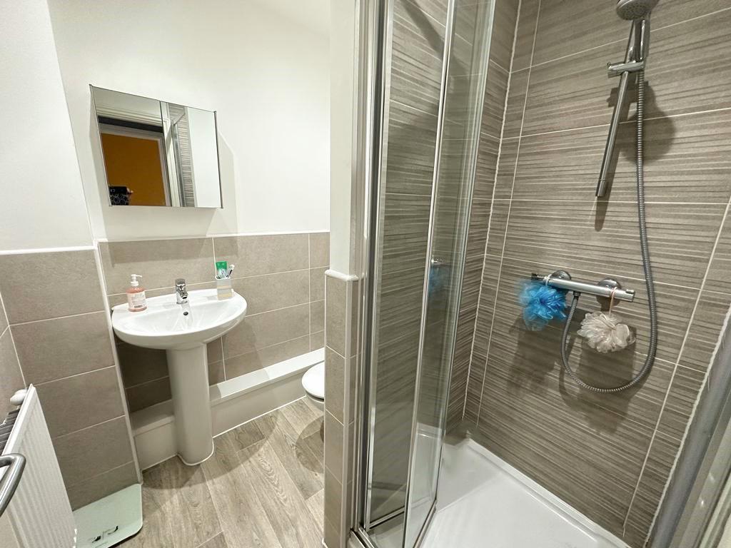 Luxury en suite shower room