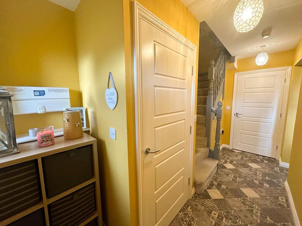 Spacious entrance hall