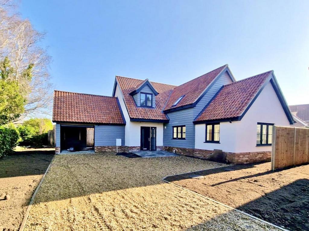 Norton, Bury St. Edmunds 4 bed detached house £625,000