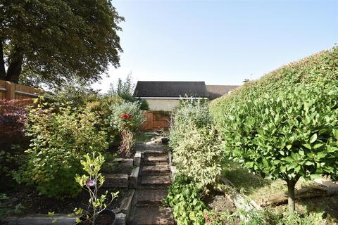 2 bedroom cottage for sale, Enstone Road, Middle Barton