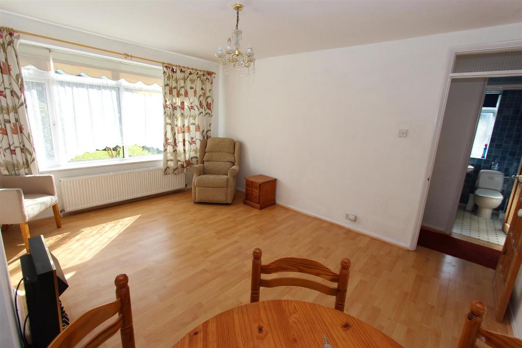 Mansfield Hill, North Chingford 2 bed £325,000