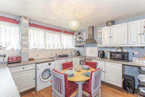 4 Green Place, Crayford, Dartford, DA1 4JR
