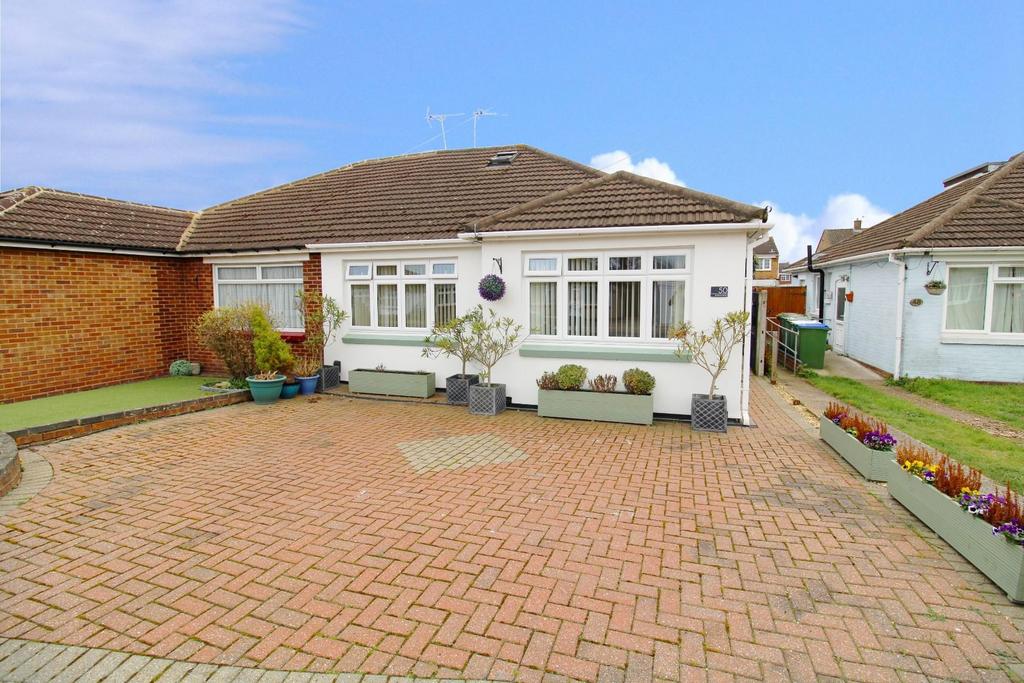 Rudland Road, Bexleyheath, Kent, DA7 6DD 2 bed semidetached bungalow