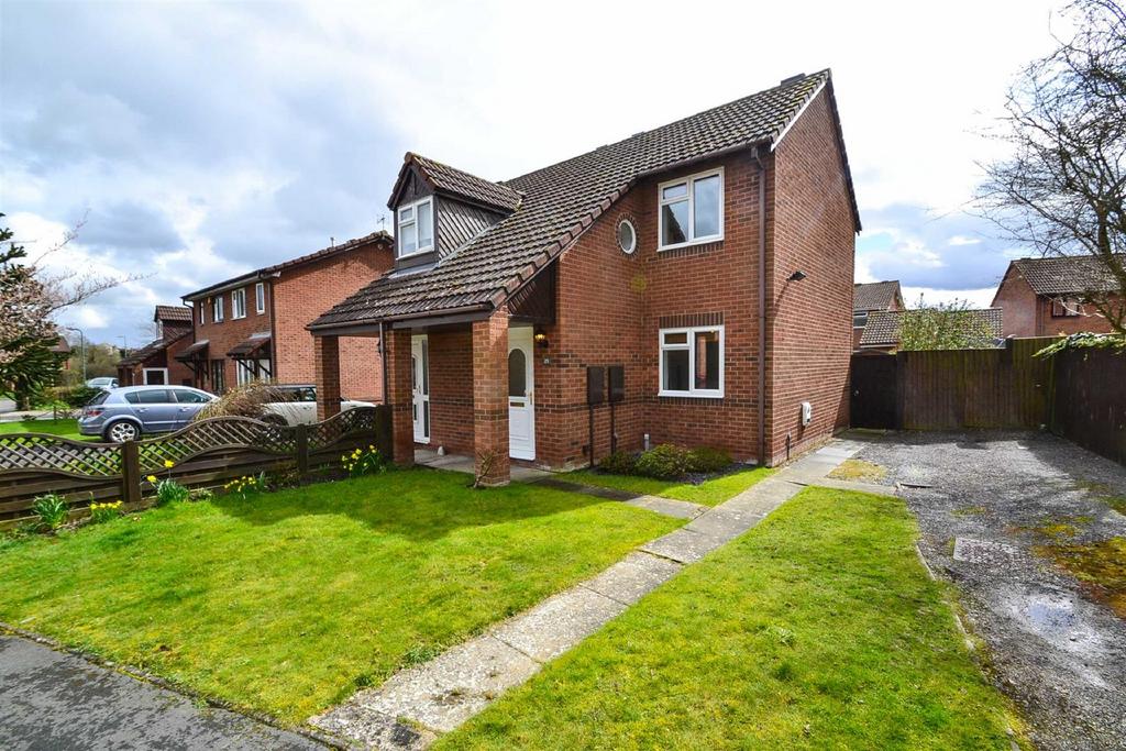 Chelwood Drive, Herongate, Shrewsbury 2 bed semidetached house £750