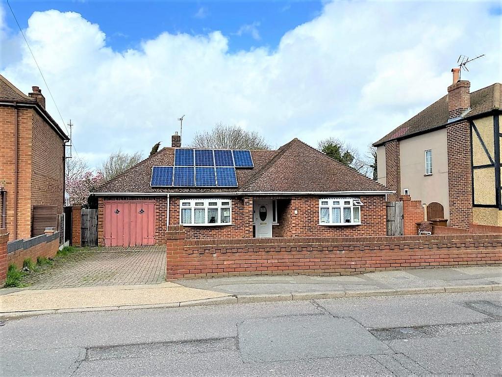 Arethusa Road, Rochester 3 bed detached bungalow £450,000