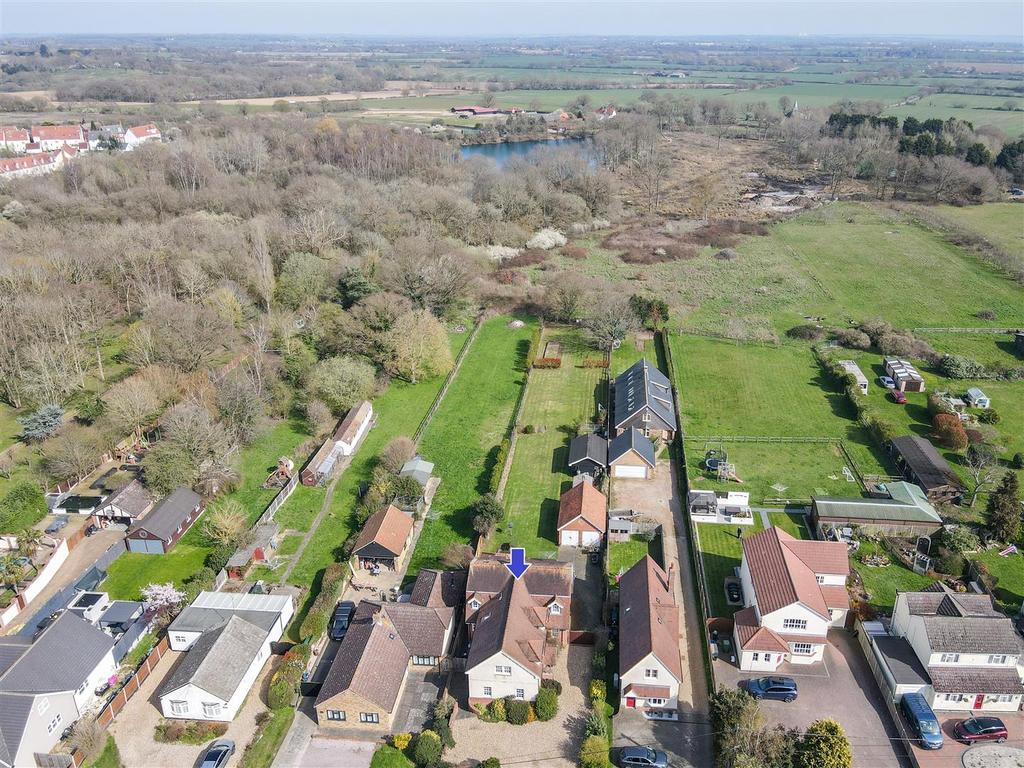 Maldon Road, Great Totham 5 bed detached house £850,000
