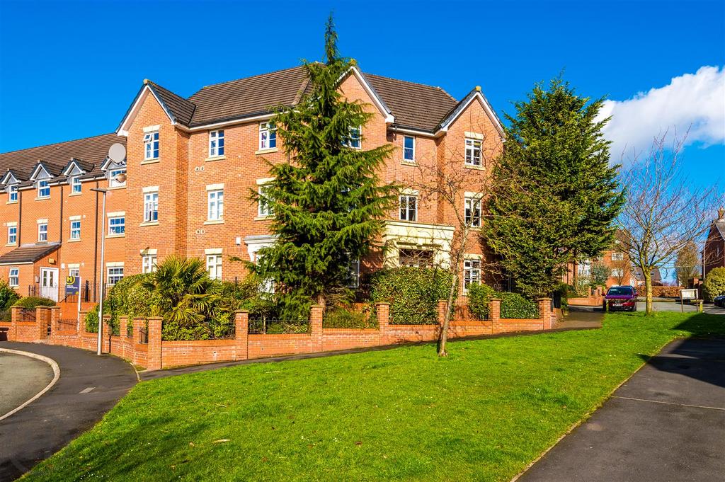 Gadbury Fold, Atherton, Manchester 2 bed apartment for sale £120,000