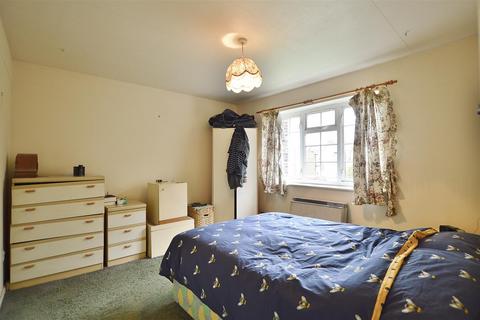 58 Arborfield Close, Slough, SL1 2JW